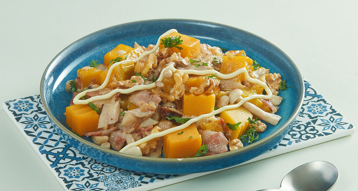 Cách làm salad rong nho bí đỏ và hạt óc chó Cách làm salad rong nho bí đỏ và hạt óc chó