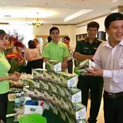 Rong nho tách nước