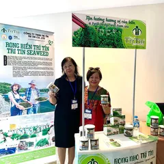 Trí Tín giới thiệu sản phẩm snacks rong biển tại triển lãm 2022