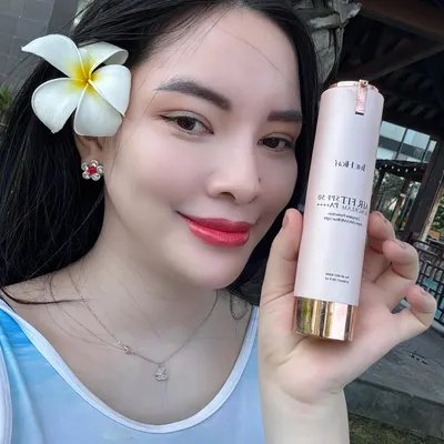 Combo sữa dưỡng rong nho Las Beauty và sữa chống nắng The High chính hãng.