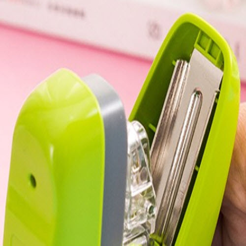 Bấm Không Dùng Kim  Plus PAPER CLINCH BTR (Bấm 5 tờ)