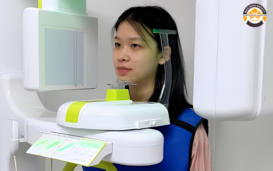 Áo Chì Cho Bệnh Nhân Là Gì? Khi Nào Cần Sử Dụng? Áo Chì Cho Bệnh Nhân Là Gì? Khi Nào Cần Sử Dụng?
