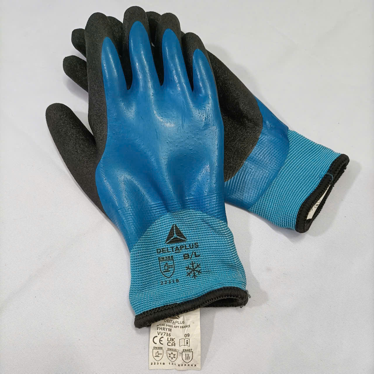 TIÊU CHUẨN EN388 TRÊN GĂNG TAY CHỐNG CẮT LÀ GÌ?,