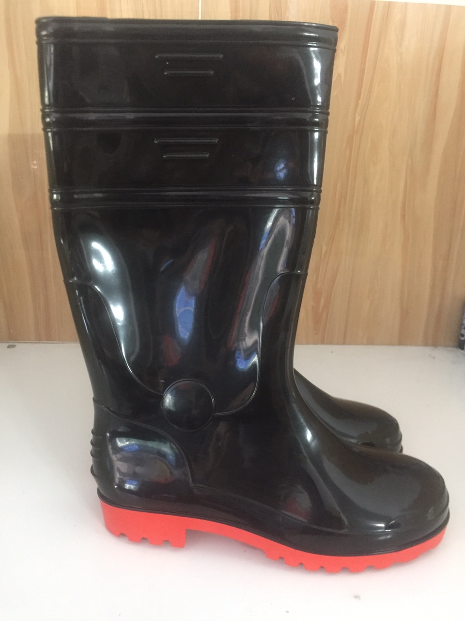 ủng cao su mũi thép TGP