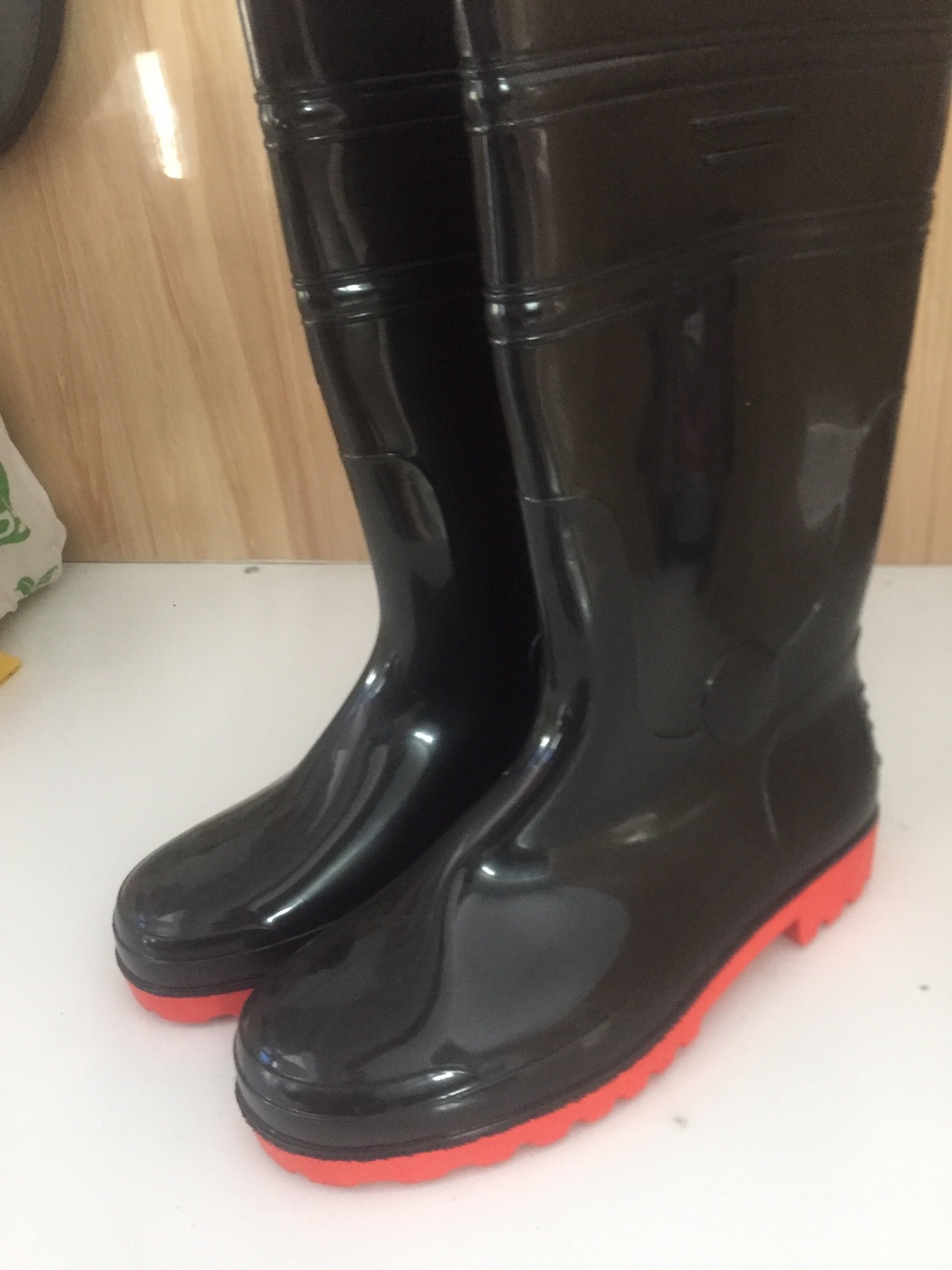 ủng cao su mũi thép TGP