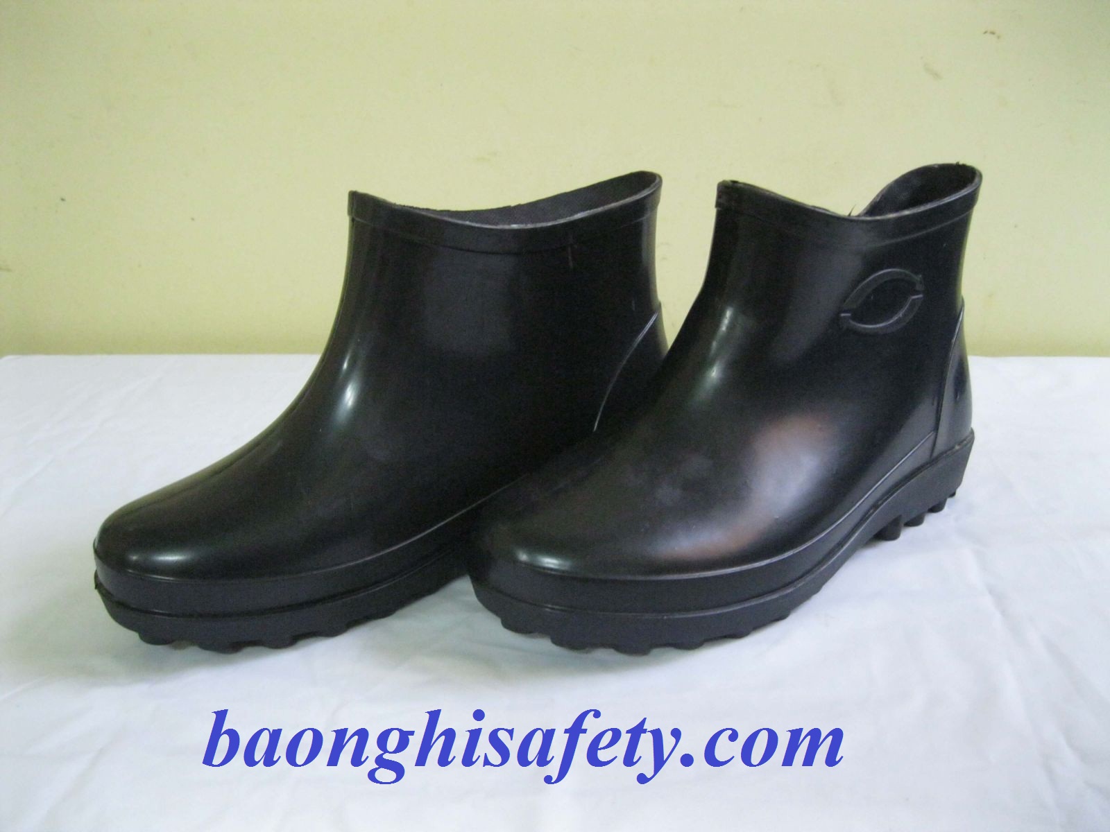 ủng thấp cổ tgp đen ld011