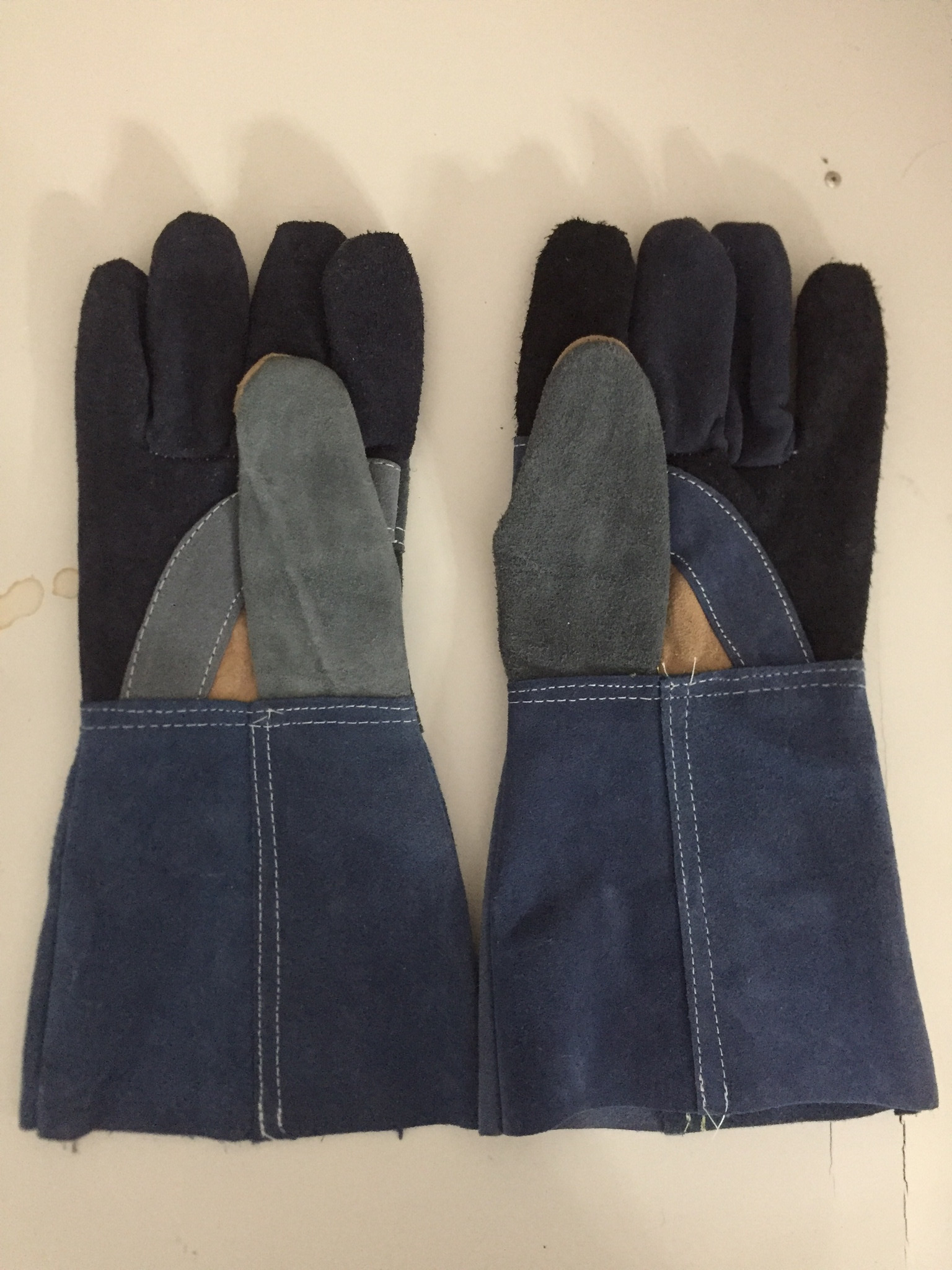 găng tay da hàn dài hai lớp