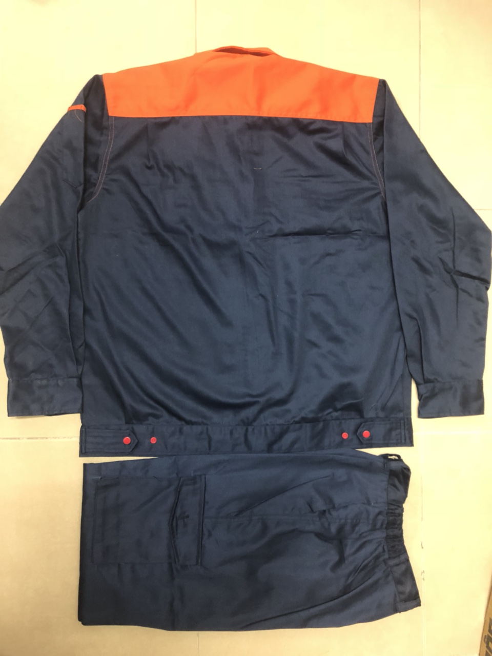 quan-ao-bao-ho-kaki-phoi -cam