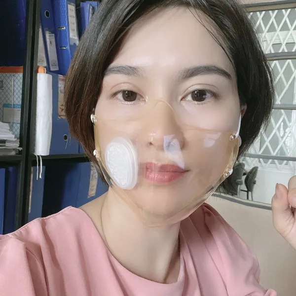 KHẨU TRANG TRONG SUỐT THỜI TRANG NGƯỜI LỚN