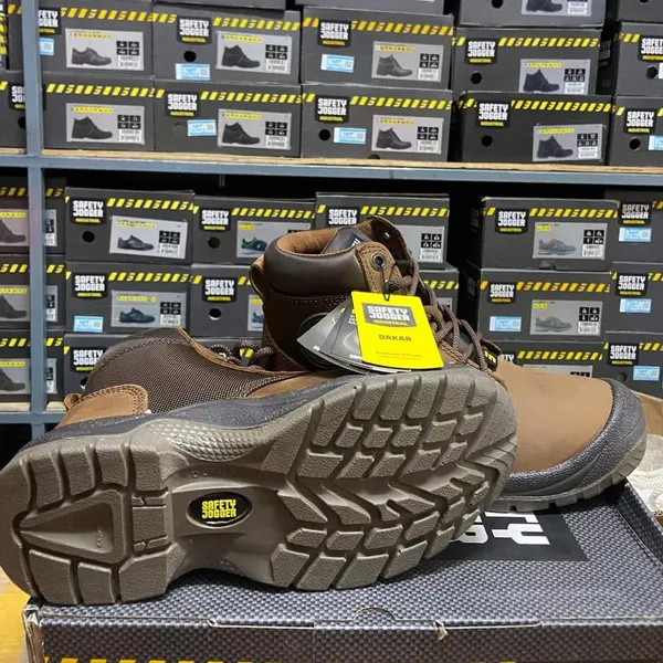 GIÀY BẢO HỘ SAFETY JOGGER NAM DAKAR S3 CỔ CAO THỜI TRANG