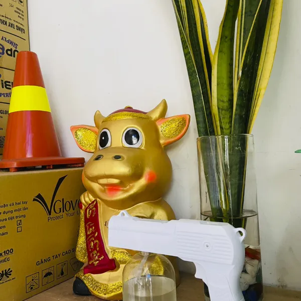 THIẾT BỊ PHUN KHỬ KHUẨN CÓ TIA UV