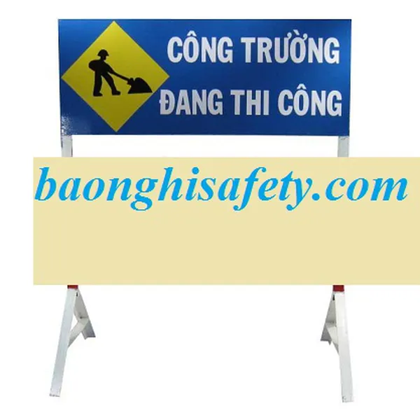 Biển báo công trình đang thi công hình chữ nhật