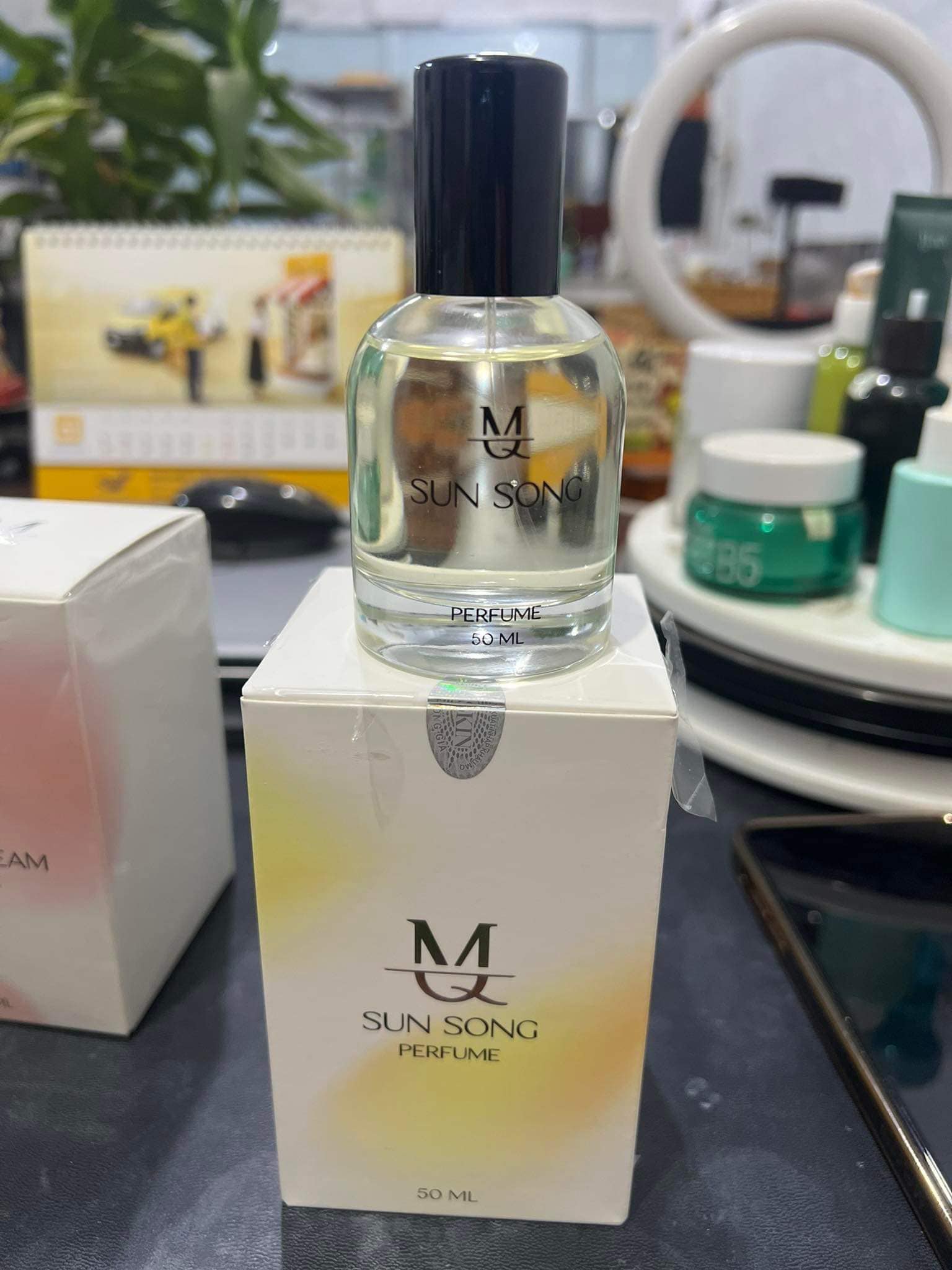Nước Hoa Mqskin Sang Trọng Quyến Rũ