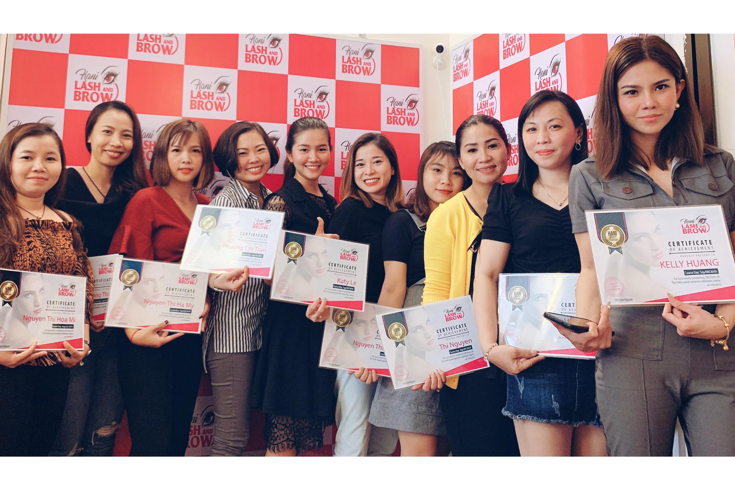 Hình ảnh học viên tốt nghiệp khóa học