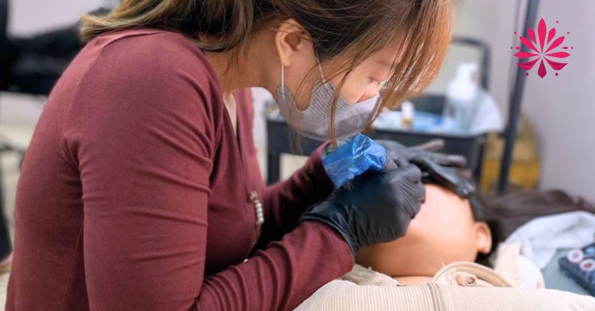 Khóa học phun môi