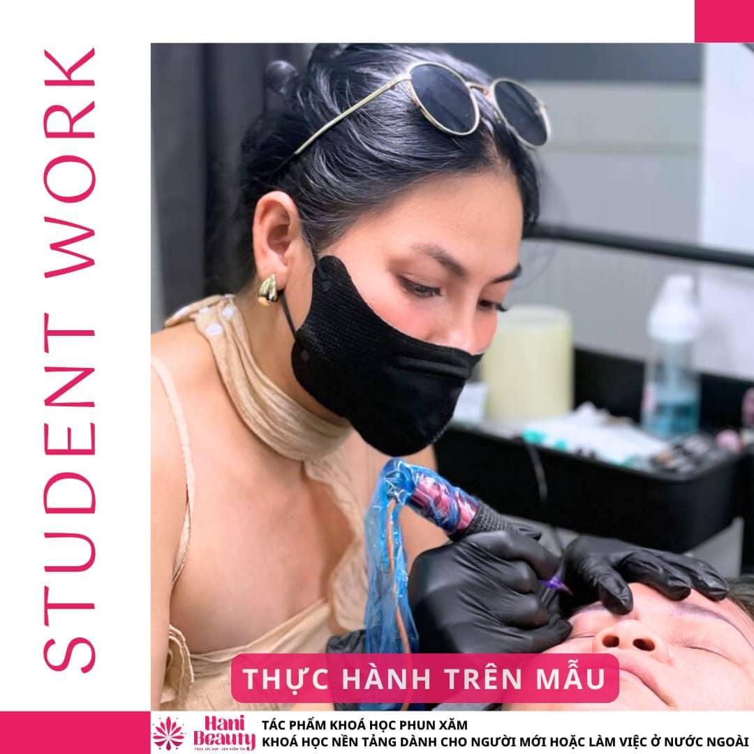 Khóa học Hairstroke cho người mới: tặng đồ nghề & giáo trình, cấp chứng chỉ, bảo hành tay nghề trọn đời và hỗ trợ mở tiệm.