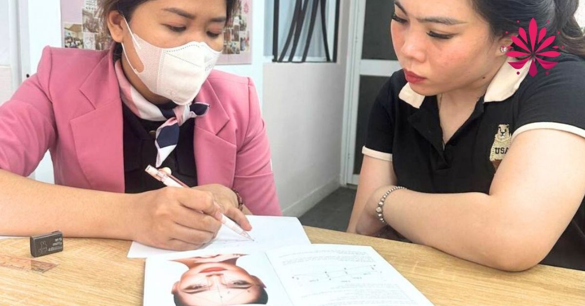 Hani Academy có 9 năm kinh nghiệm đào tạo chuyên sâu