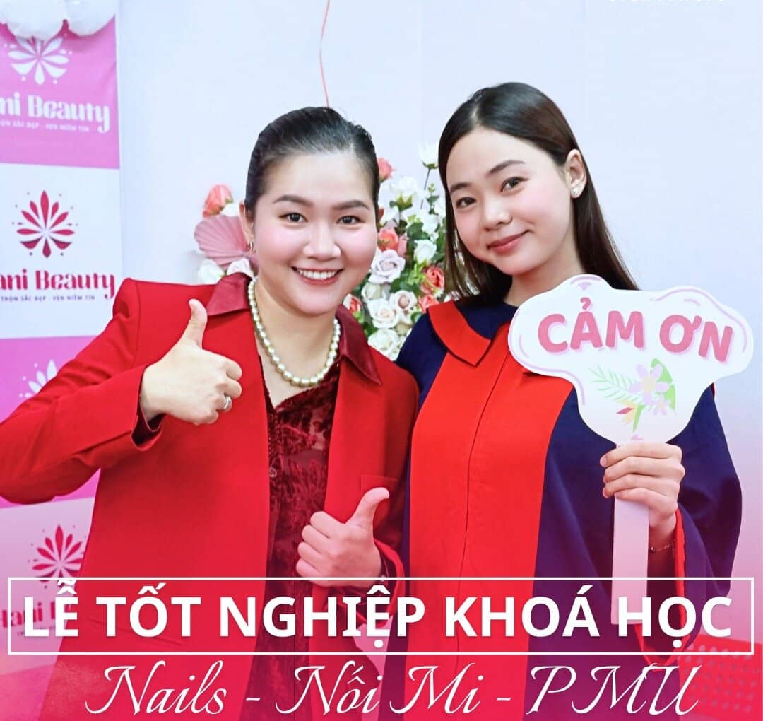 Với triết lý “bàn tay ngửa” – chia sẻ 100% kỹ thuật, Hani Beauty cam kết đồng hành cùng bạn trên con đường trở thành kỹ thuật viên phun xăm chuyên nghiệp, tự tin và thành công.