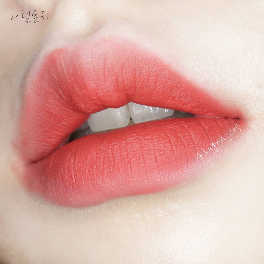 Phun xăm môi màu đỏ cam phù hợp với những làn da nào