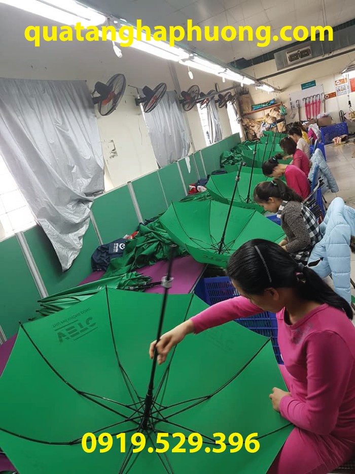 giá dù sự kiện giá dù sự kiện