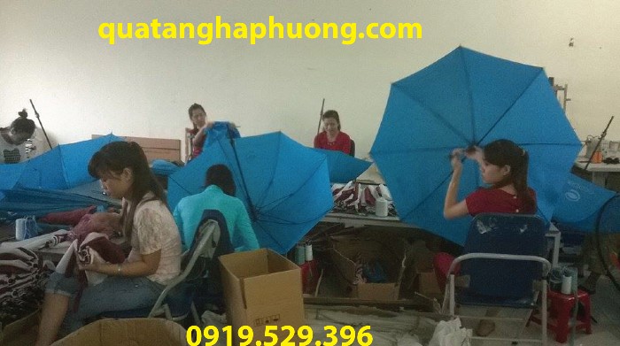 ô che mưa màu đen ô che mưa màu đen