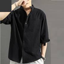 Đa phần áo sơ mi nam vải linen đen được may theo dáng cổ tàu. Đa phần áo sơ mi nam vải linen đen được may theo dáng cổ tàu.