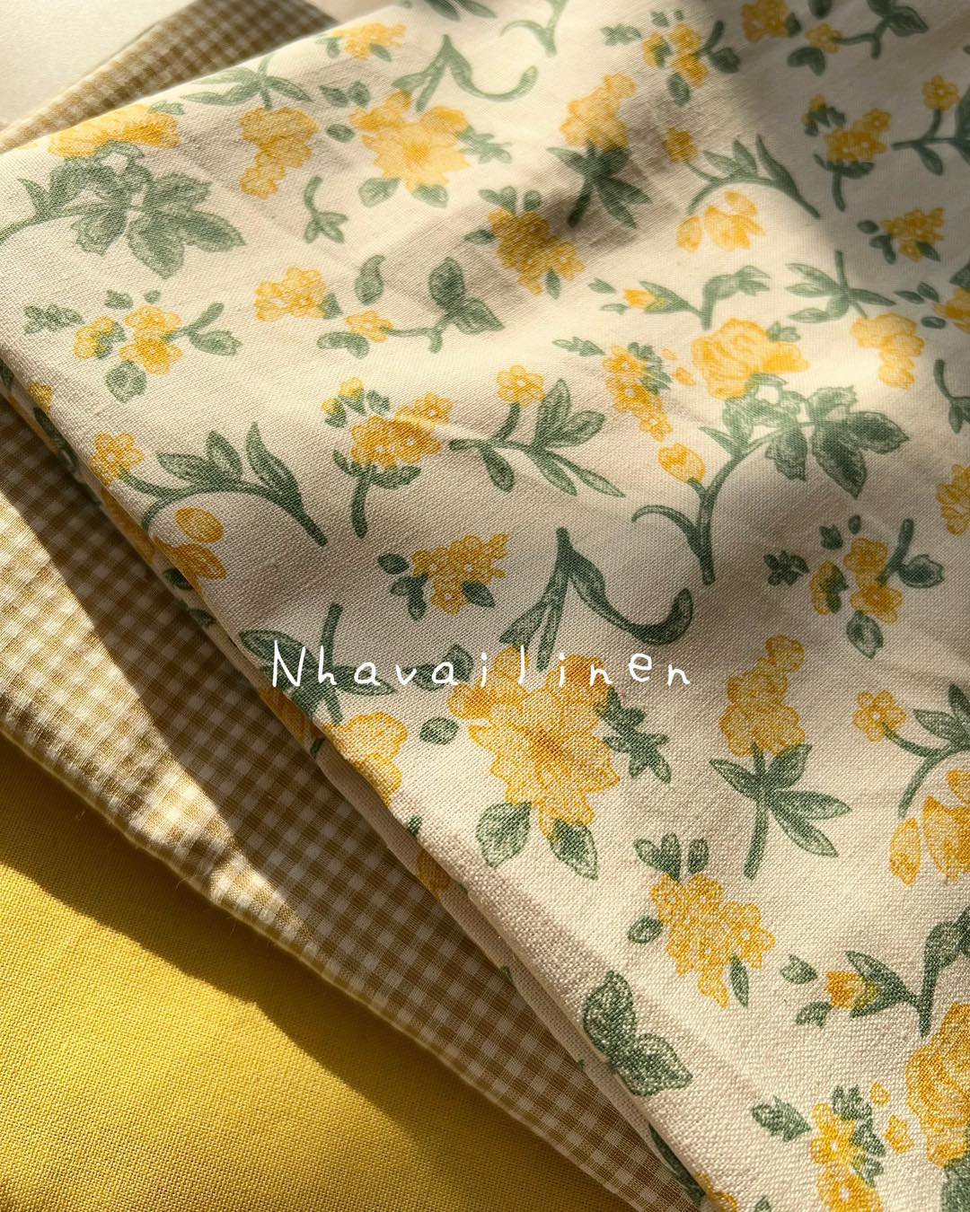 Vải Linen Bột Dày Hoạ Tiết Hoa Dây Vàng