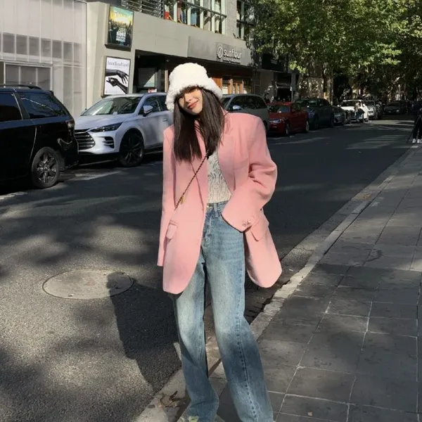Chinh Phục Phong Cách với Áo Khoác Blazer Nữ Trẻ Trung - Bí Quyết Mix & Match