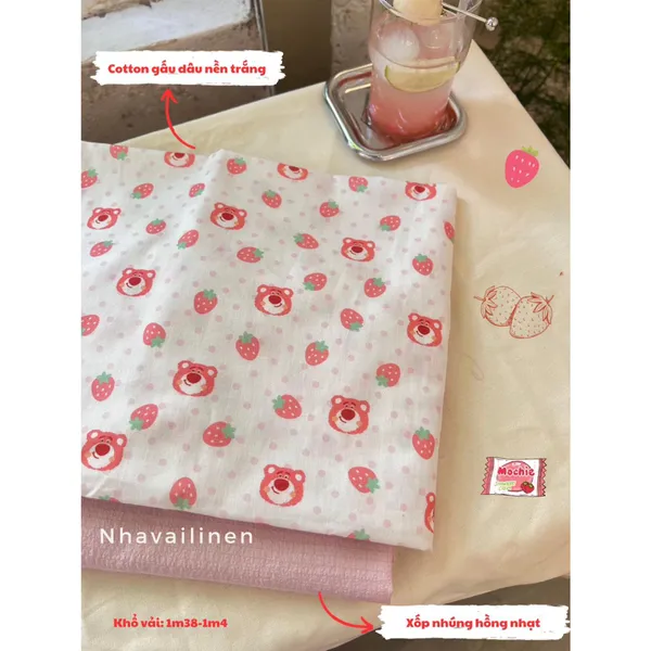 Vải Họa Tiết Cotton Hoạ Tiết Gấu Dâu Nền Trắng Chất Liệu Cao Cấp