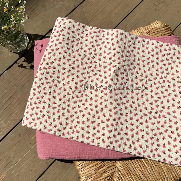 Vải xô muslin cao cấp 2 lớp hoạ tiết hoa nhuỵ hồng