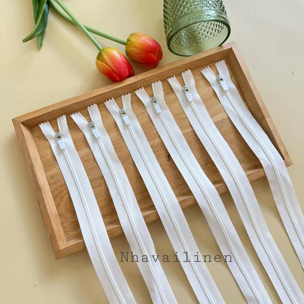 Dây kéo màu trắng, đầu bọc nhựa an toàn cho trẻ em