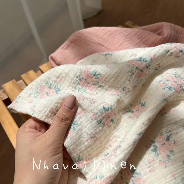 Vải xô muslin cao cấp 2 lớp hoạ tiết 3 hoa hồng