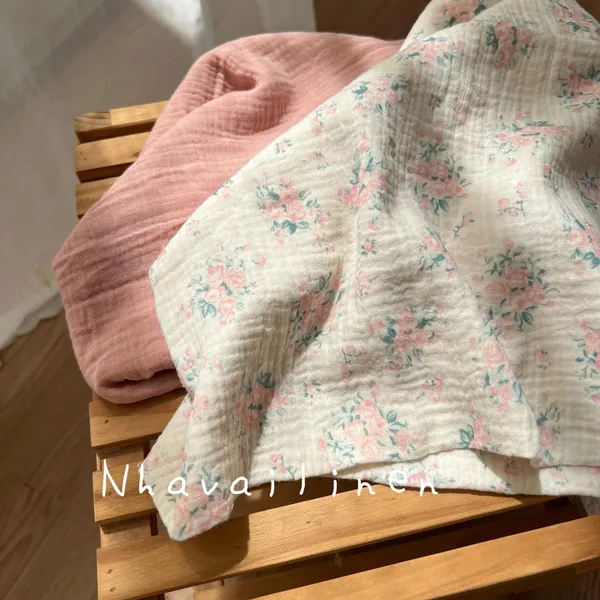 Vải xô muslin cao cấp 2 lớp hoạ tiết 3 hoa hồng