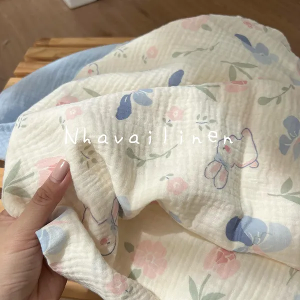Vải xô muslin cao cấp 2 lớp hoạ tiết thỏ xanh hồng