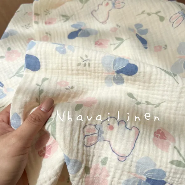 Vải xô muslin cao cấp 2 lớp hoạ tiết thỏ xanh hồng