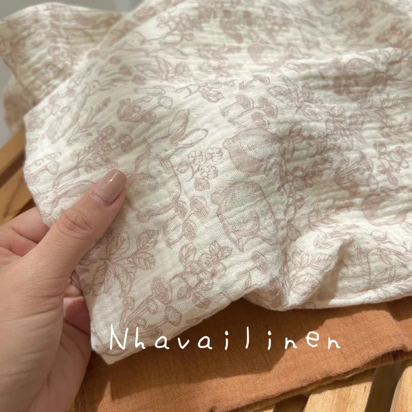 Vải xô muslin cao cấp 2 lớp hoạ tiết thỏ nâu loang