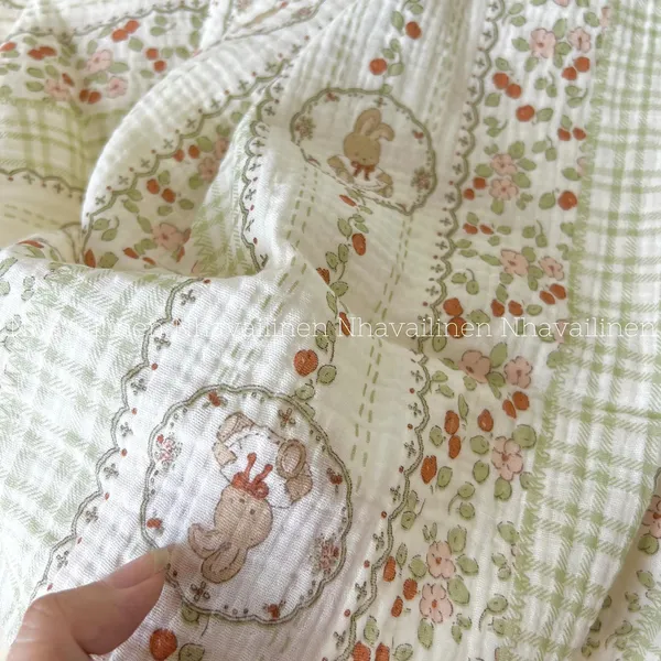 Xô muslin cao cấp 2 lớp hoạ tiết thỏ hoa dây