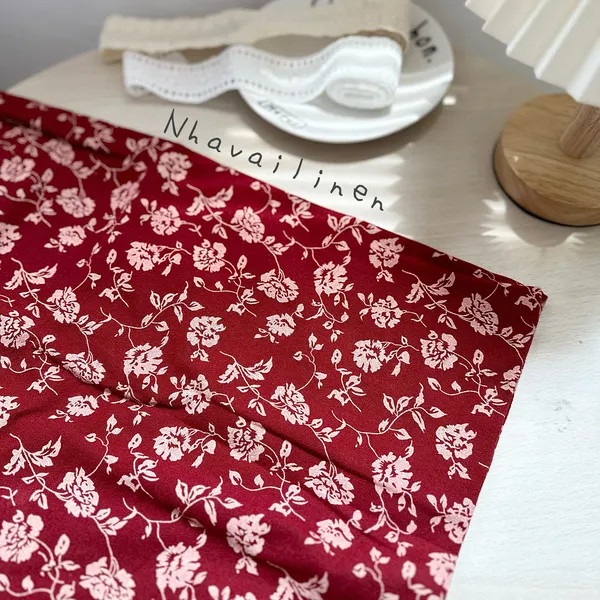 Vải thô cào bông hoạ tiết hoa hồng nền đỏ