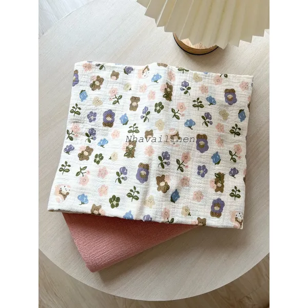 MUSLIN HỌA  TIẾT HÌNH GẤU HOA TÍM