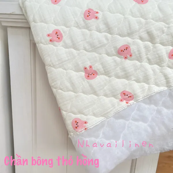 Vải chần bông 3 lớp cao cấp hoạ tiết thỏ hồng