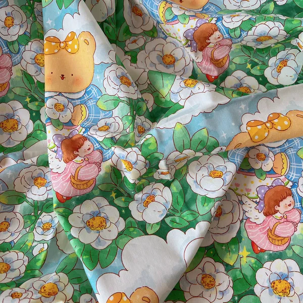 Vải Cotton hoạ tiết gấu ôm hoa