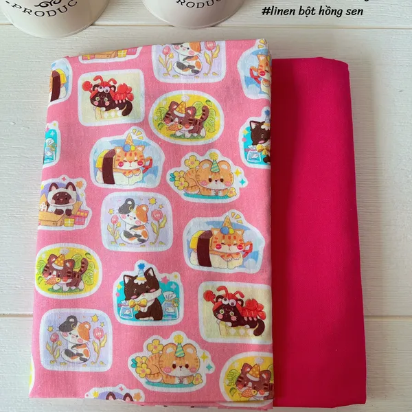 Vải Cotton hoạ tiết mèo nền hồng