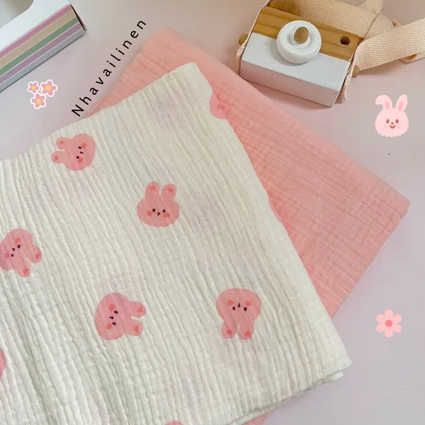 Vải xô muslin cao cấp 2 lớp hoạ tiết thỏ hồng