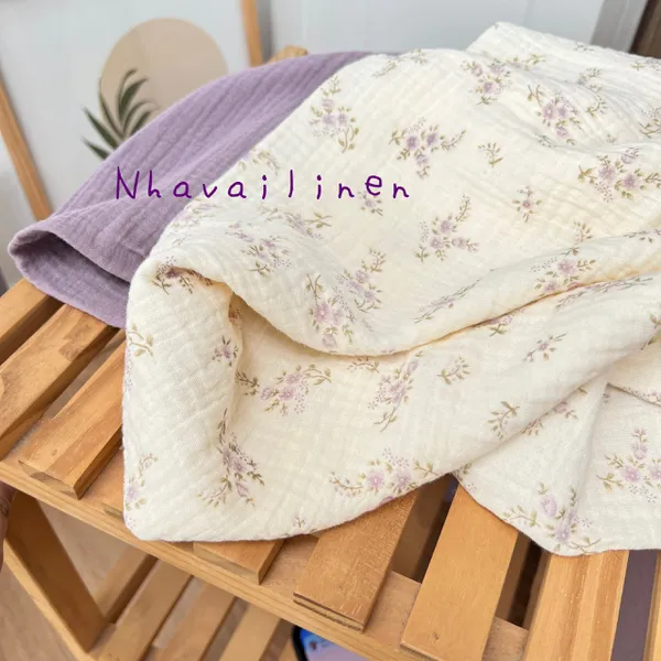 Vải xô muslin cao cấp 2 lớp hoạ tiết cành hoa tím