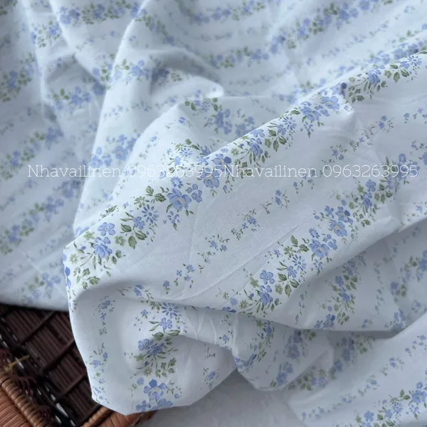 Vải cotton hoạ tiết hoa dây xanh