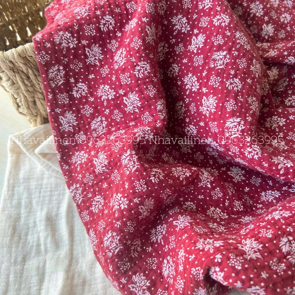 Vải xô muslin cao cấp 2 lớp hoạ tiết HOA TUYẾT NỀN ĐỎ