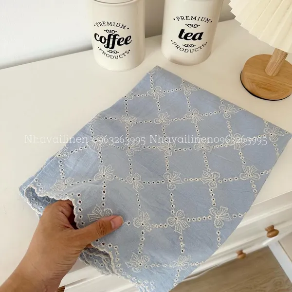 Vải boi thêu nơ rừng xanh