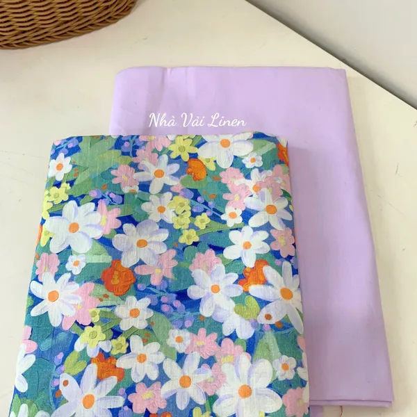 Vải cotton hoạ tiết hoa cúc nhuỵ vàng