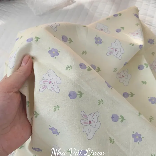 Vải cotton hoạ tiết thỏ hoa tím