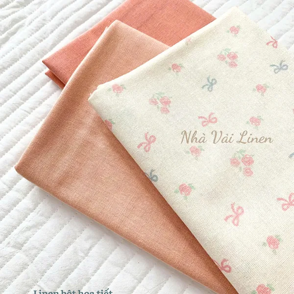 Vải Linen Bột Hoạ Tiết Nơ Xanh Hồng